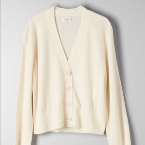 Aritzia cardigan cream - never worn nwot